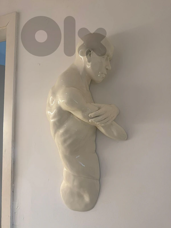 men bust