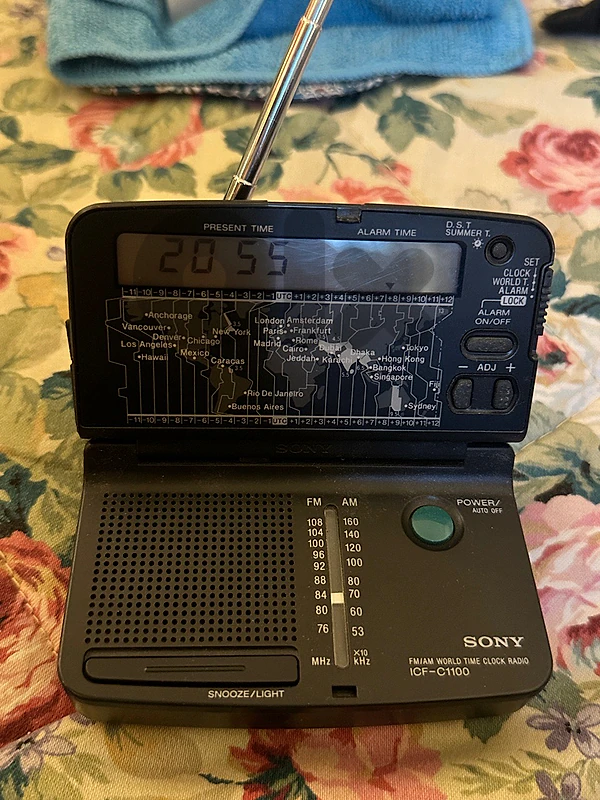 Sony Vintage portable clock radio with World Time function