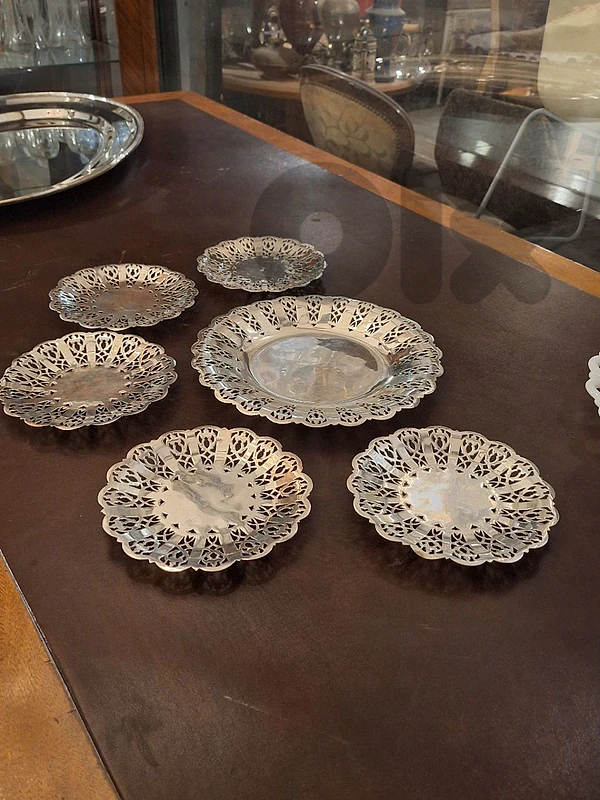 set of 6 silverplated plates