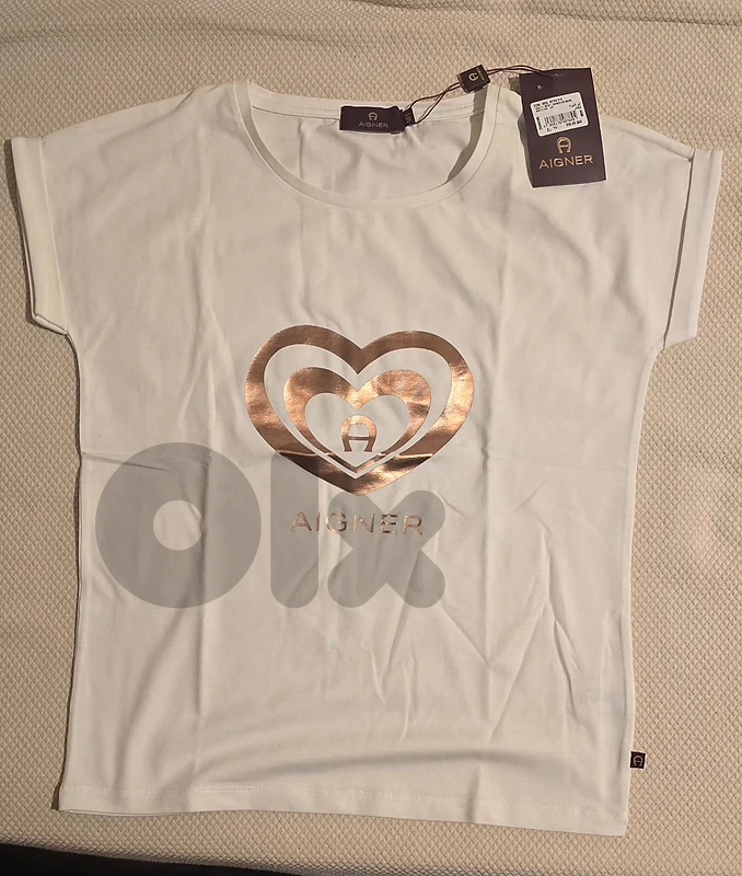 Brand New Aigner tshirt
