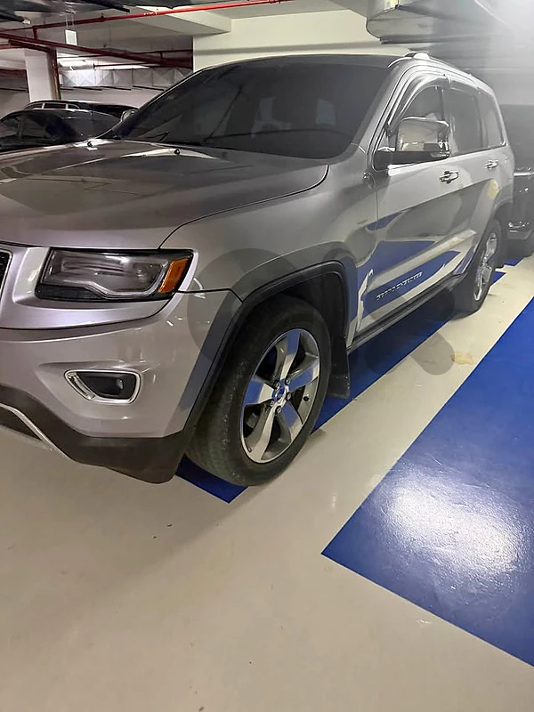 Grand Cherokee	2015
