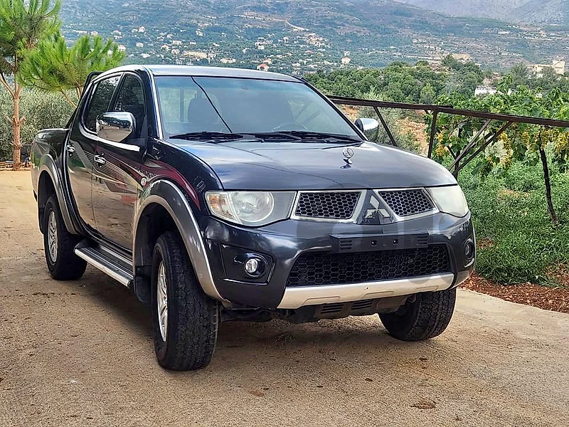 Mitsubishi l200	2014