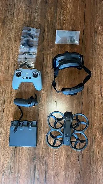 AVATA 2 FLY MORE COMBO USED LIKE NEW