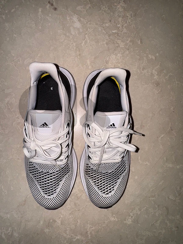 orignial adidas running shoes