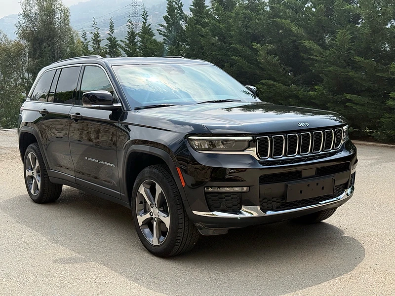 Jeep Grand Cherokee limited hybred 2024