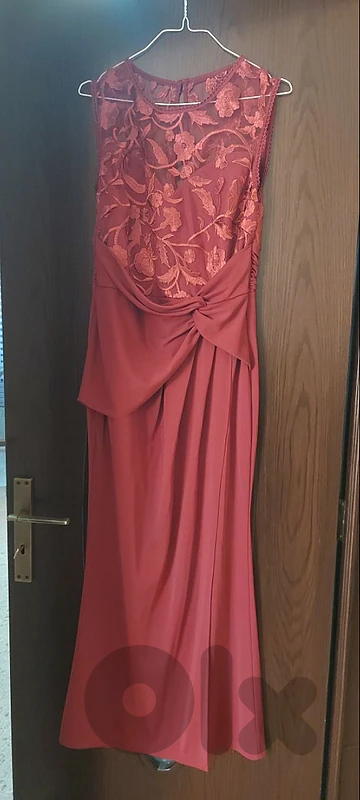red wine color dress