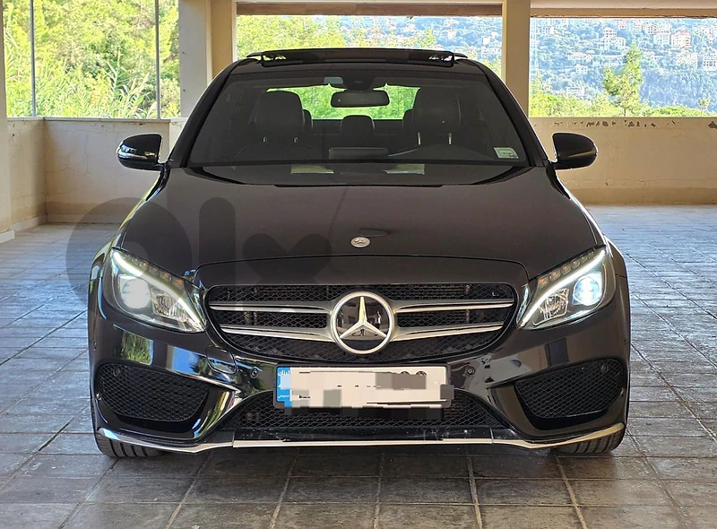 MERCEDES-BENZ C300 2018 AMG 4MATIC!! 52,000 KM ONLY!!