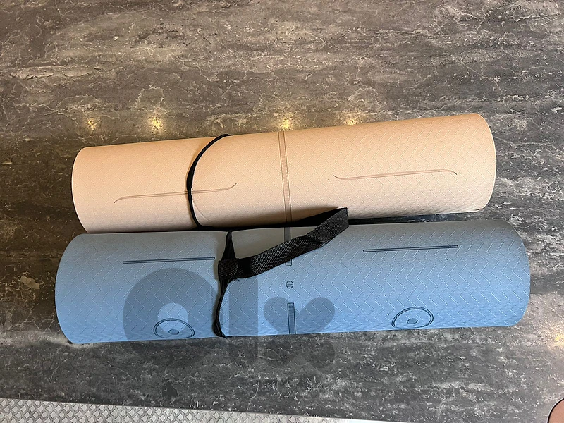 Project Primal Non-Slip Alignment Yoga Mat(s) with Carrying Strap