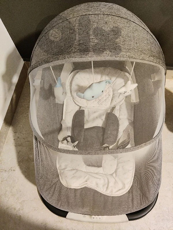 Baby electrical swing