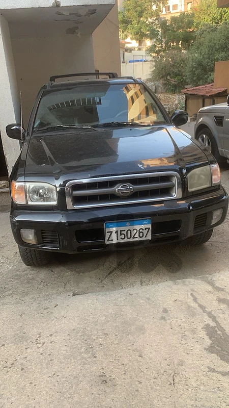 Nissan Pathfinder 1999