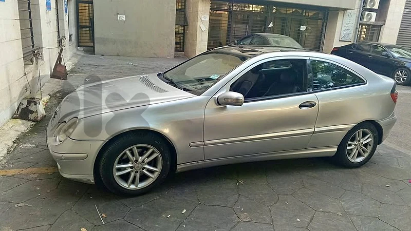 Mercedes 	2003