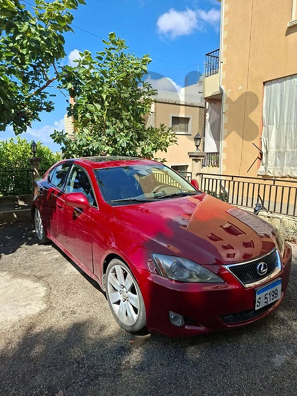 Lexus 350 is 2006