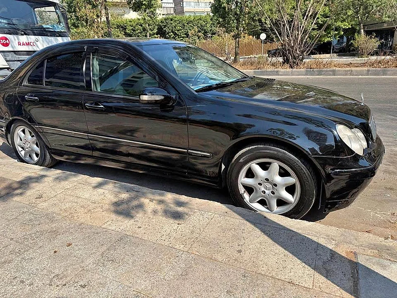 Mercedes 240  2001