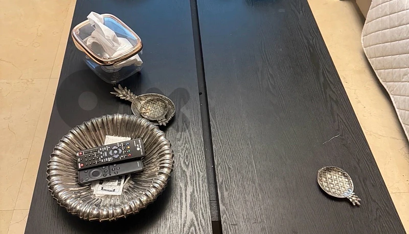 closet table