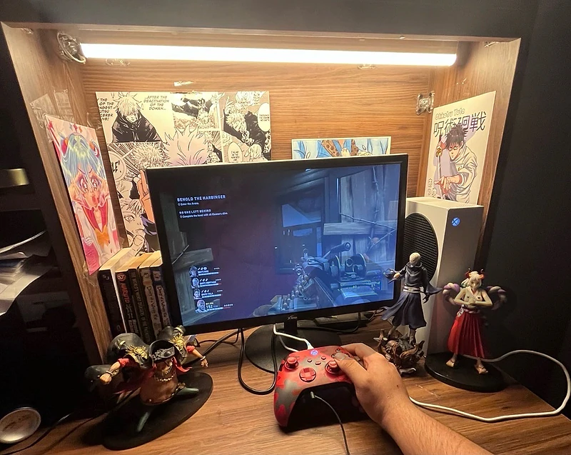 used xbox series S (FULL SETUP)