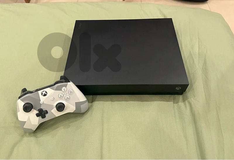 Xbox One X 512GB With Xbox Controller 140$