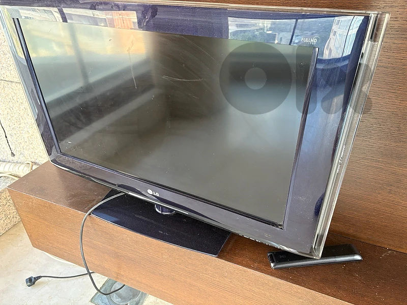 LG full HD TV