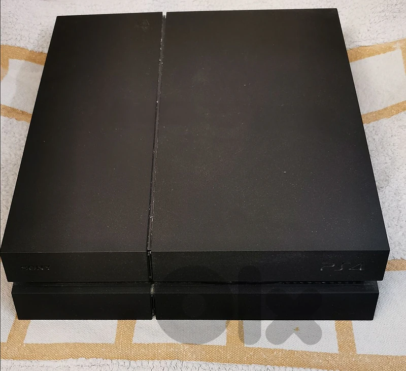 PS4 in Excellent Condition