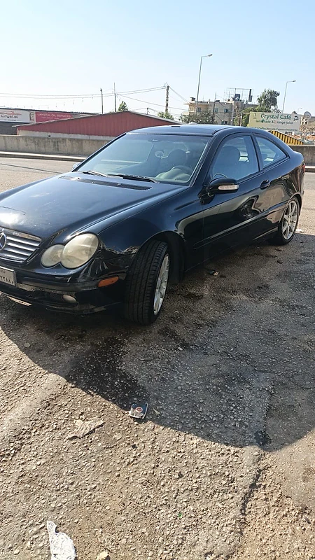 Mercedes-Benz C-Class 2004 c230