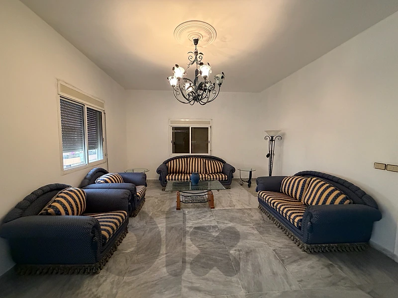 Full living room