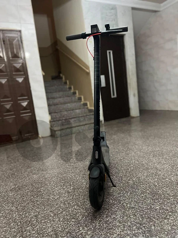 electrical scooter شبه جديد