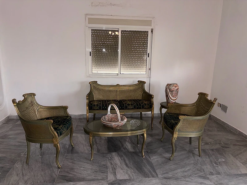 Full living room