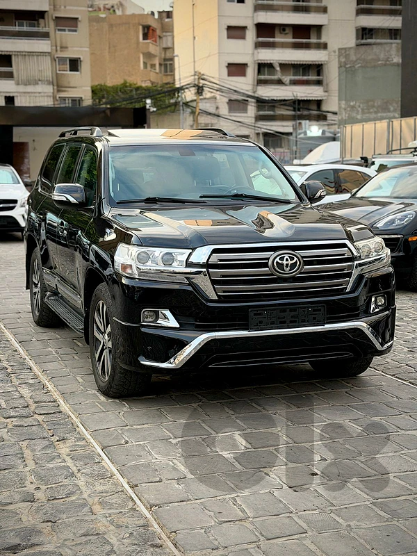 Toyota Land cruiser 2013 look 2020 V8 Toyota Land cruiser 2013 look 2020 V8