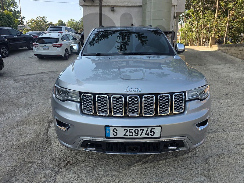 Jeep Grand Cherokee 2015 overland v6 Jeep Grand Cherokee 2015 overland v6