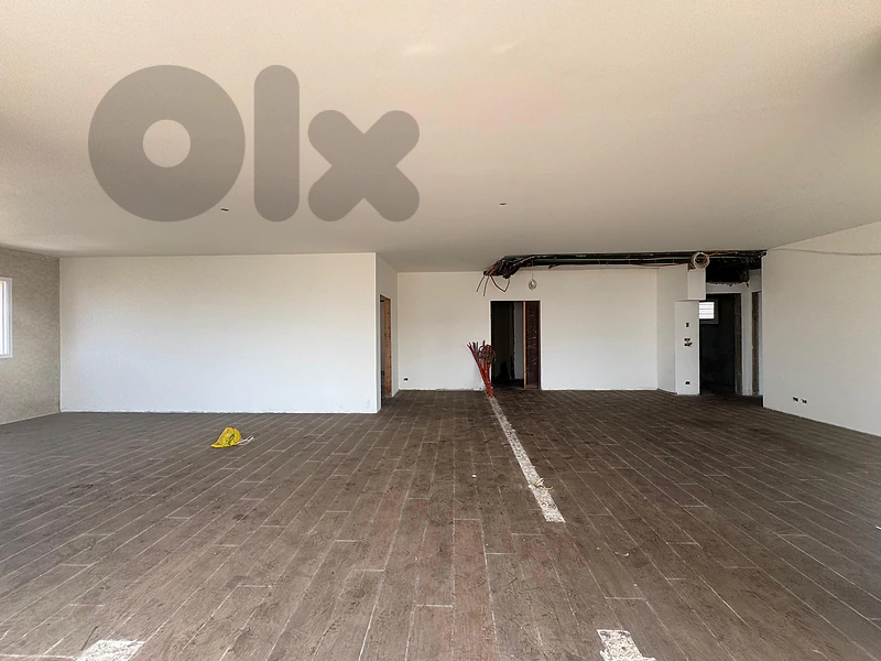 Spacious Apsrtment For Sale in Sanayeh - #R3274
