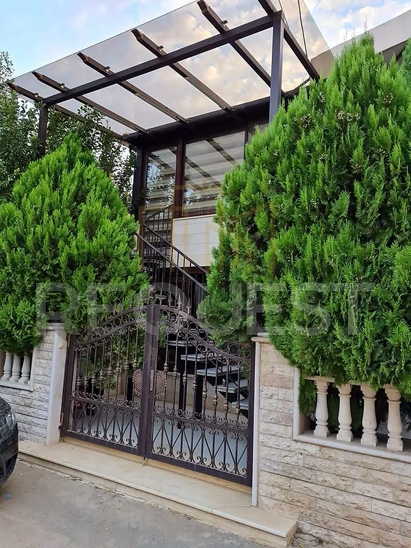 Villa For Sale in Zahle فيللا للبيع في زحلة