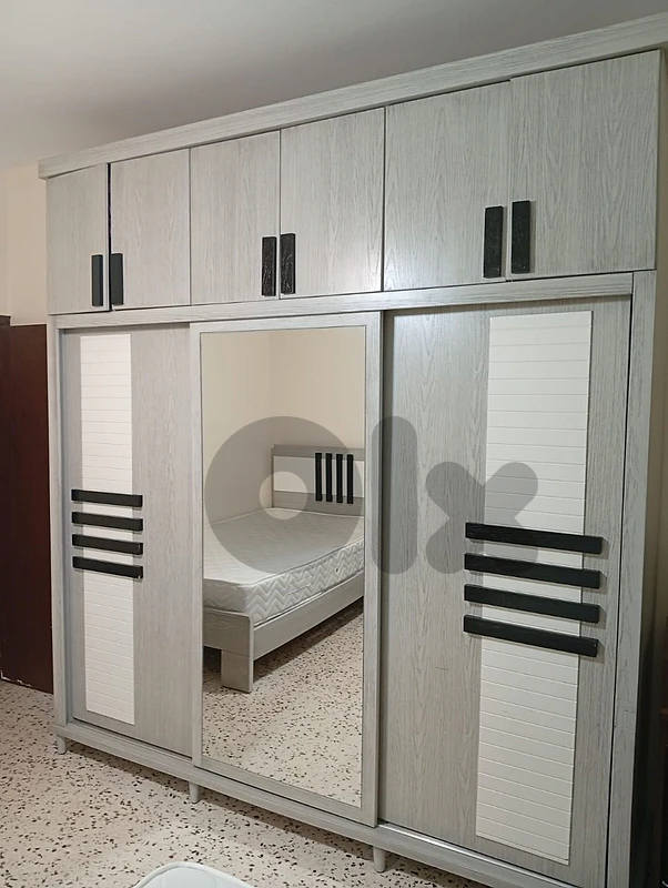 غرفة نوم بتصميم بيانو مستعملة شهرين غرفة نوم بتصميم بيانو مستعملة شهرين