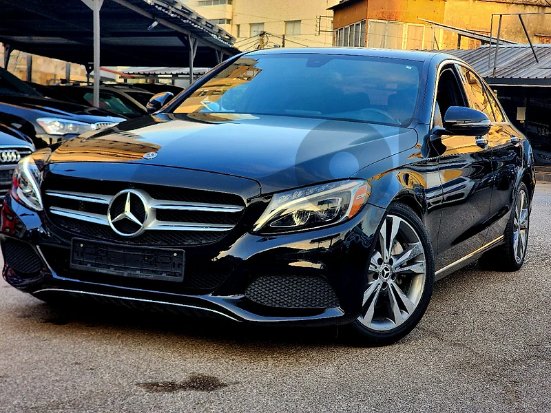 Mercedes-Benz C-Class 2018 C300 Clean Carfax
