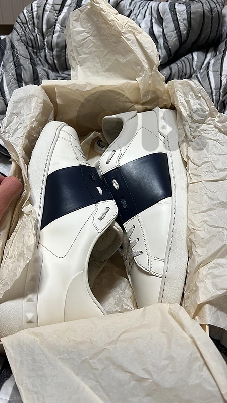 valentino garavani open navy sz 46
