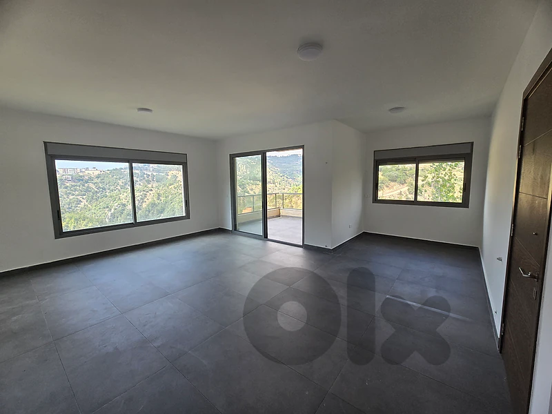 Brand-New Apartment for Sale in Zikrit |Mountain Viewشقة جديدة تماماً