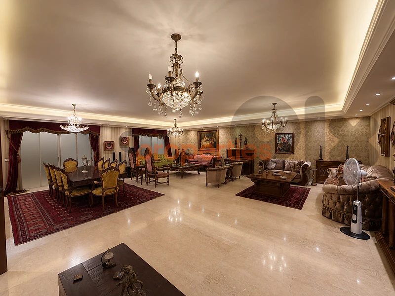 Apartment For Sale in Hazmieh شقة للبيع في الحازمية CPMK240