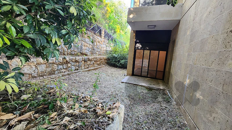Luxurious new Apartment with garden Bikfaya unblockable sea view