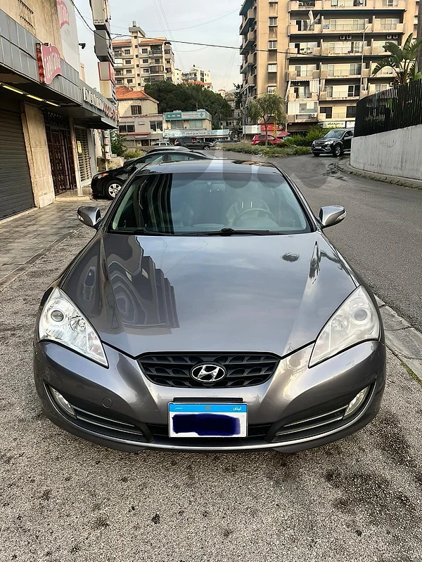 Hyundai Genesis 2011 3.8 liters