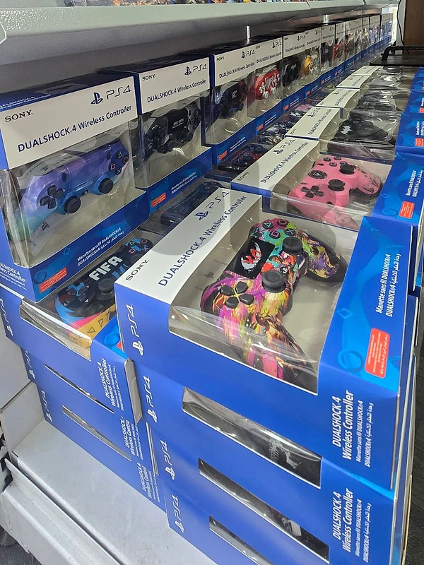 copy A controller for playstation 4 2 for 20$