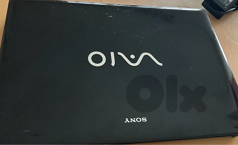 Sony VAIO Core i3 4GB RAM 320GB HDD