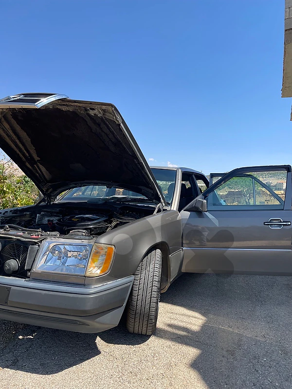 Mercedes-Benz 240/260/280 1992 260e