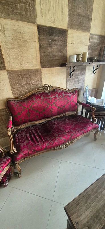 صالون خشب قديم