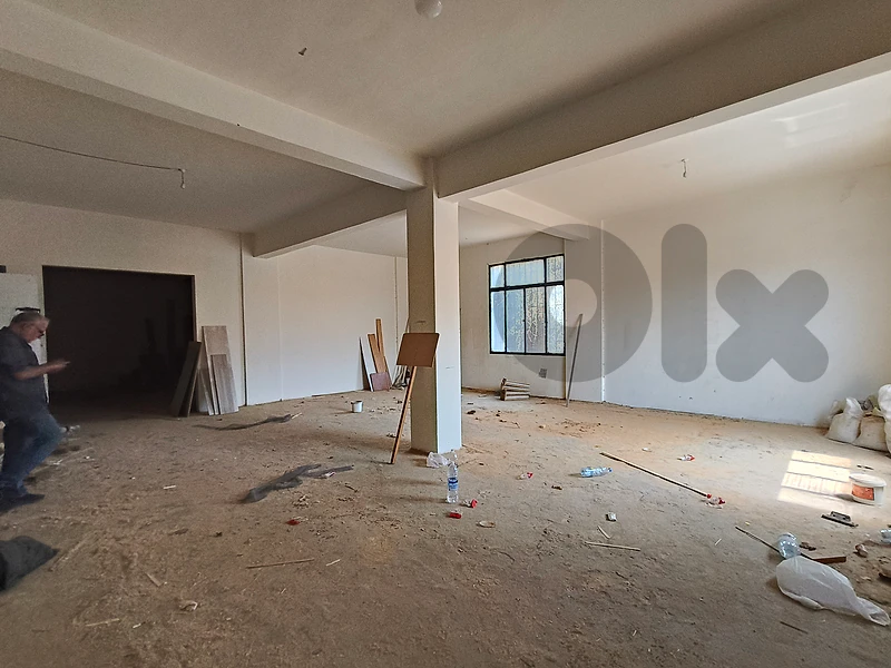 RWK250MF - Warehouse for rent in Zouk Mosbeh in an industrial area