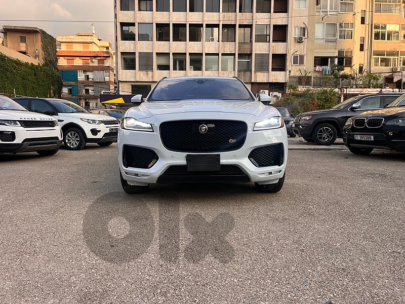 Jaguar F-Pace 2018, sport S, V6, clean car fax, full option.