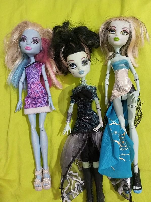 monster high dolls