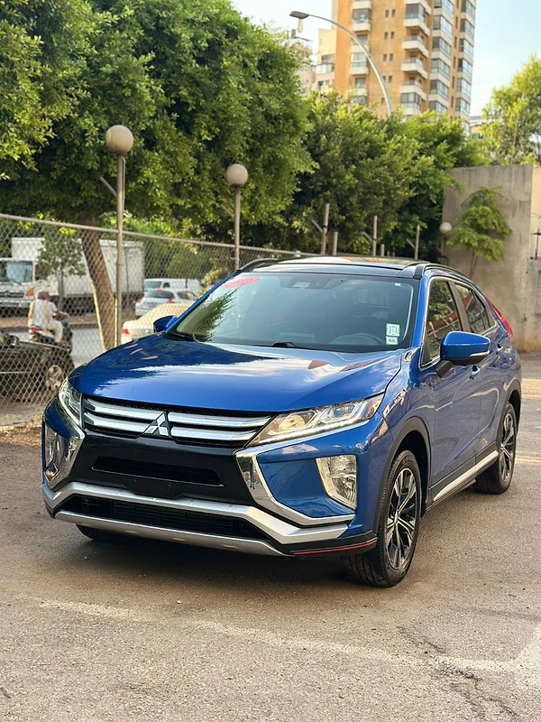Mitsubishi Eclipse Cross 2018 sel panoramic 4x4