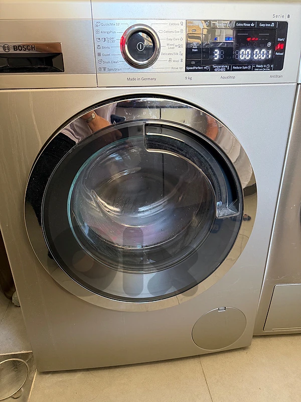 Almost new Bosch 9kg Washing Machine excellent condition
