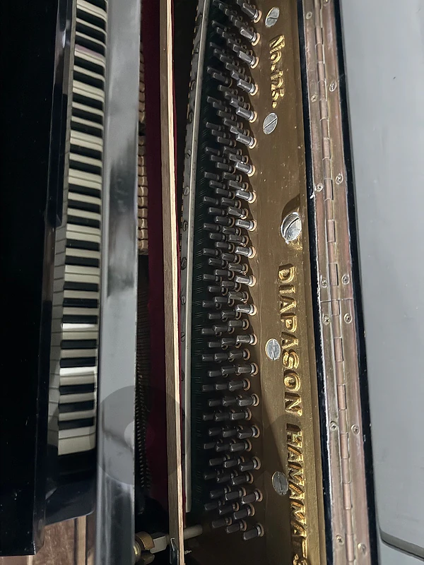 Diapason Piano for Sale – Very Good Condition