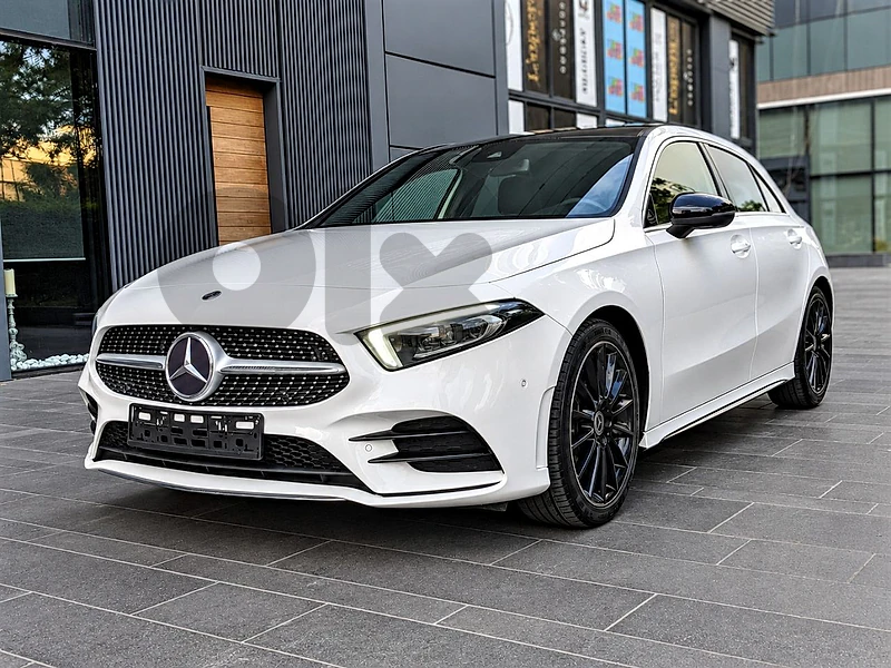 Mercedes A 250 Hatchback 2018 AMG Line / Top of the line Mercedes A 250 Hatchback 2018 AMG Line / Top of the line