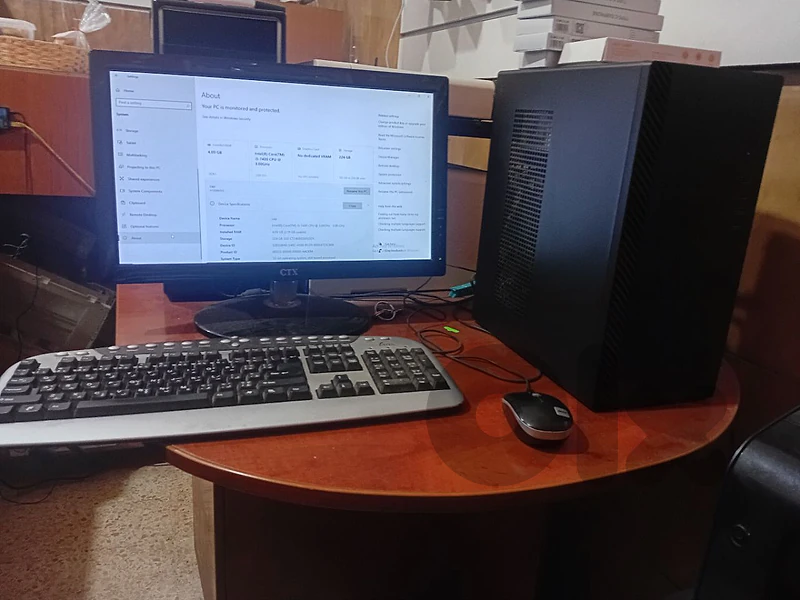 desktop computer
