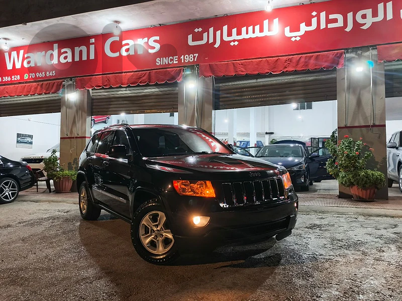 2011 JEEP GRAND CHEROKEE LAREDO 4×4